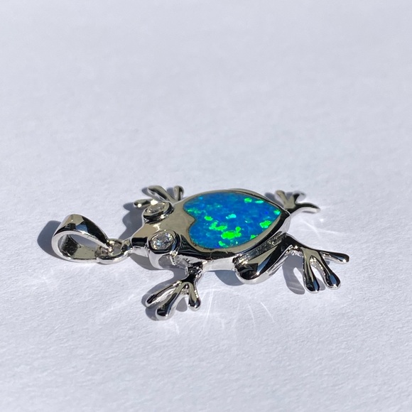 NWOT 925 sterling silver opal frog pendant 🐸 - Picture 6 of 13